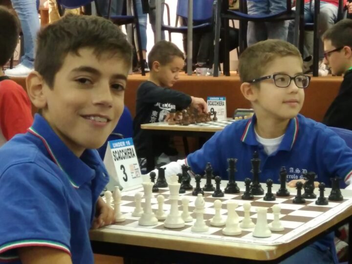pedone speciale nella scuola di scacchi bresciana